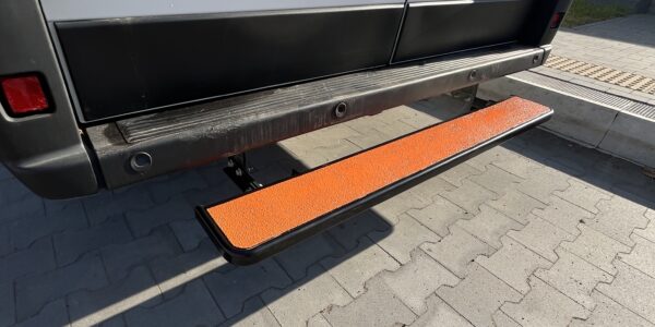 MasterSTEP S1 - Metall-Hecktrittstufe für Citroen Jumper - Anti-Rutsch-Matte