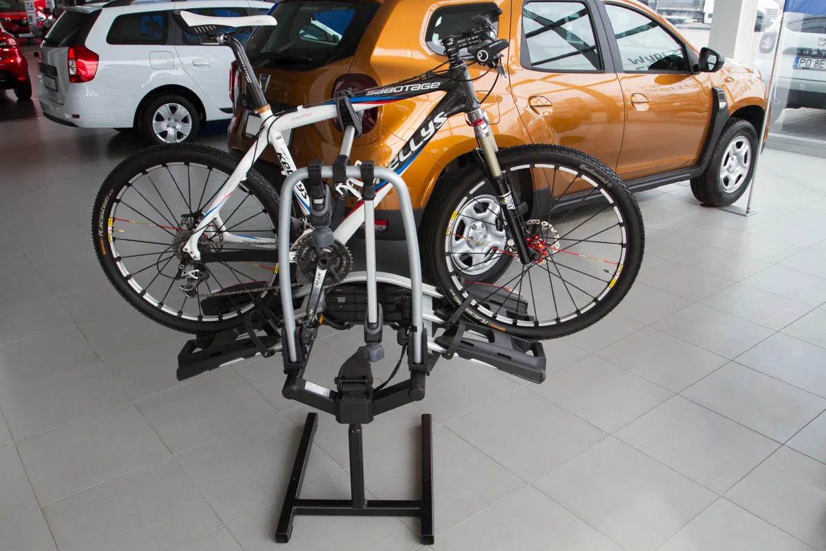 Fahrradträger Displayständer - Präsentationsständer für Autohaus und Showroom – Bild 12