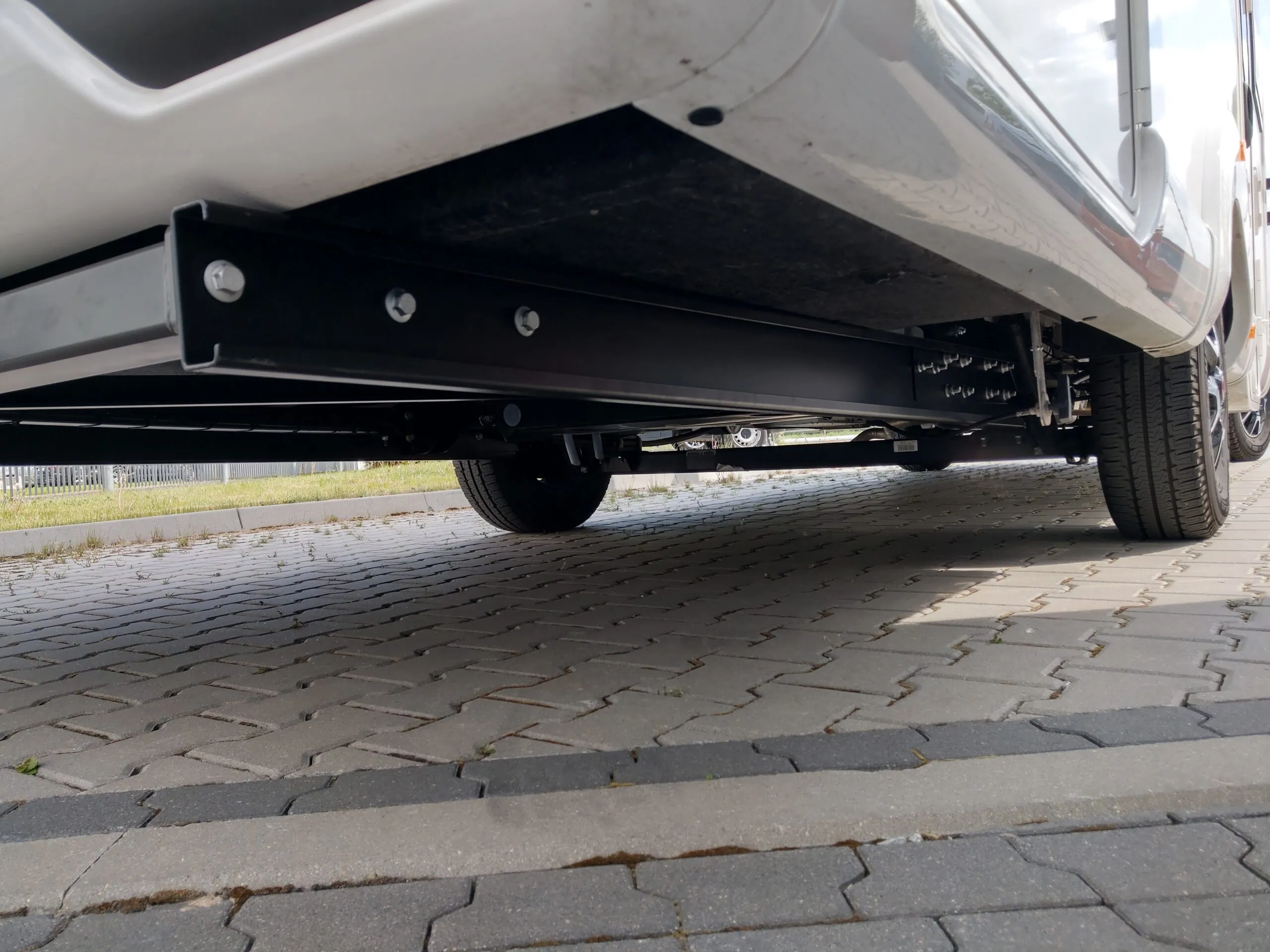 Anhängerkupplung für Fiat Ducato Wohnmobil (ab 06/2006-) - Version mit Tank am Rahmenende – Bild 8