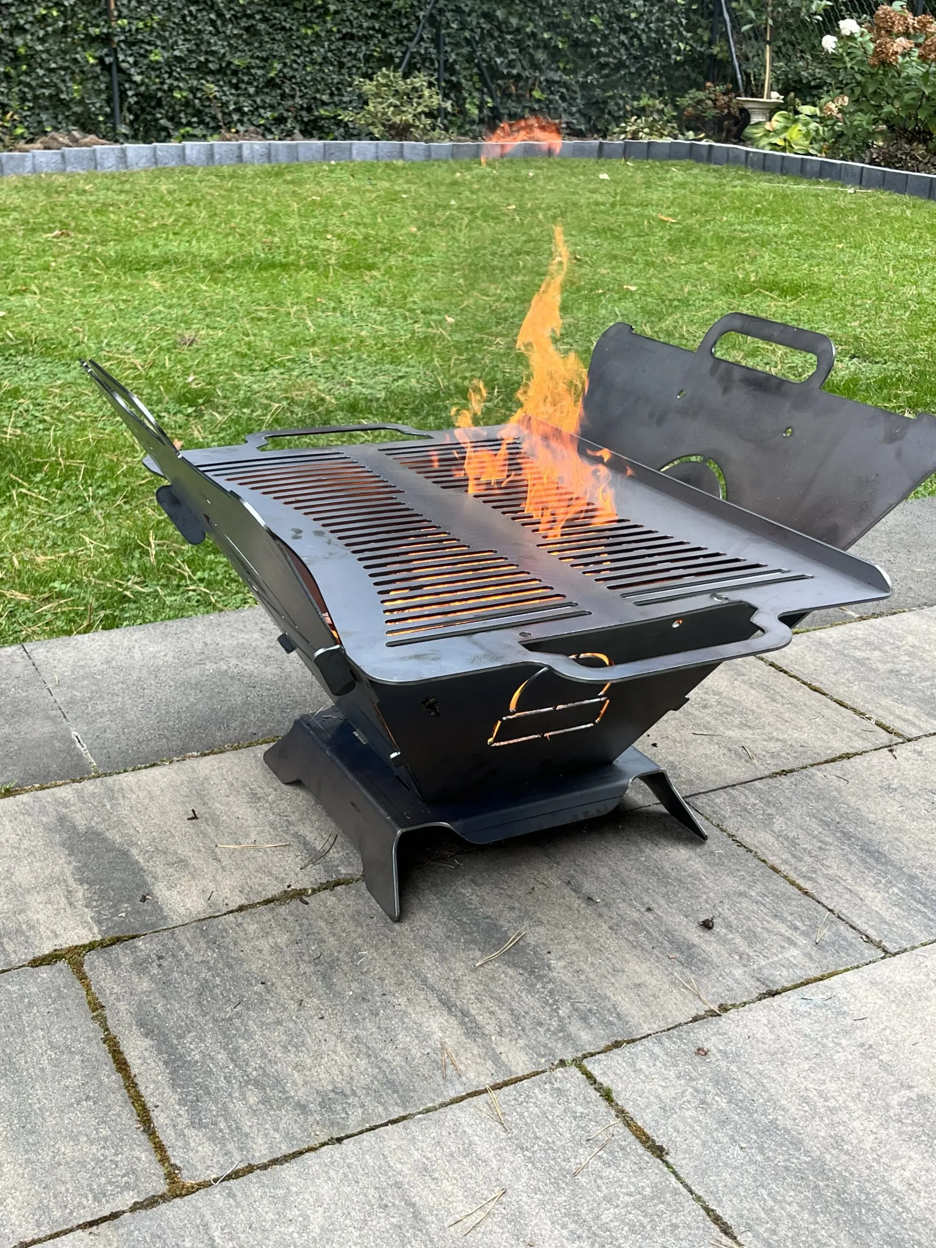 MasterBBQ #1 – klappbare Feuerstelle mit Grillrost | Feuerstelle und Grill 2in1 – Bild 9