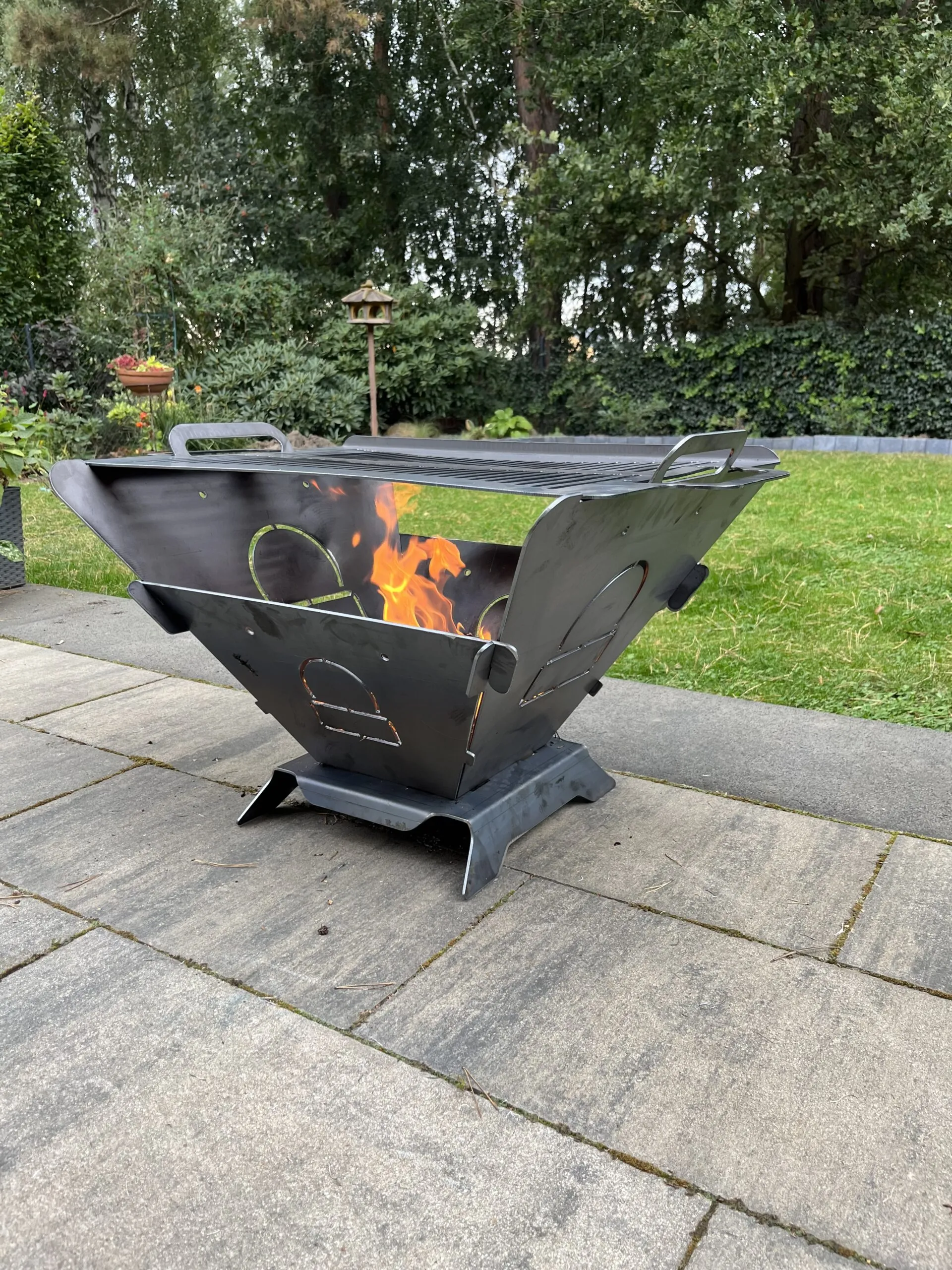 MasterBBQ #1 – klappbare Feuerstelle mit Grillrost | Feuerstelle und Grill 2in1 – Bild 13