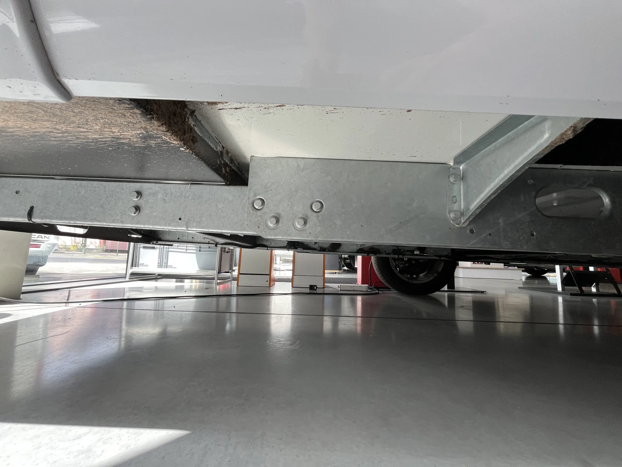 Abnehmbare Anhängerkupplung AL-KO für Wohnmobil - Fiat Ducato / Mercedes Sprinter, Rahmenbreite 1289 mm – Bild 10