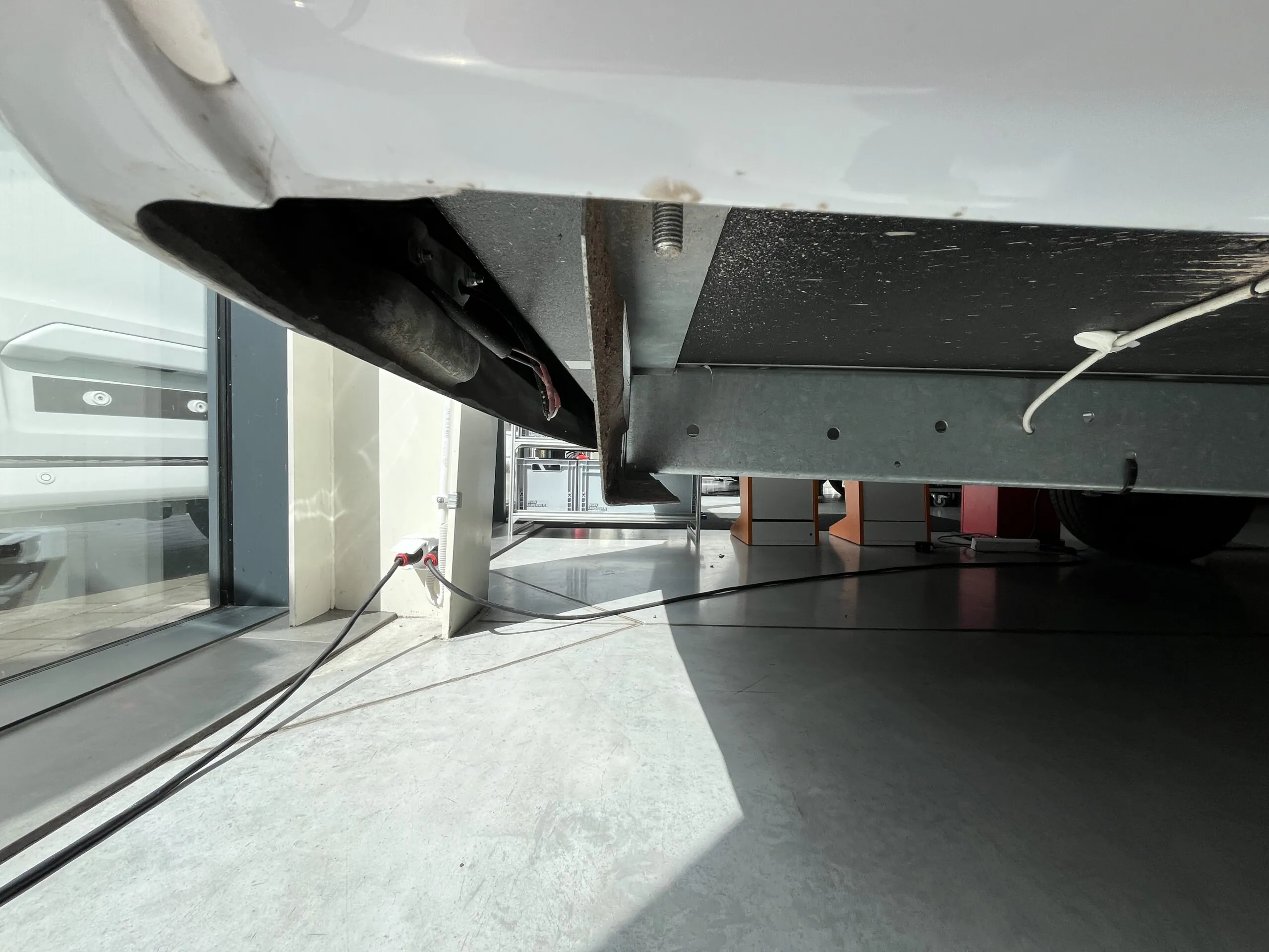 Abnehmbare Anhängerkupplung AL-KO für Wohnmobil - Fiat Ducato / Mercedes Sprinter, Rahmenbreite 1289 mm – Bild 9